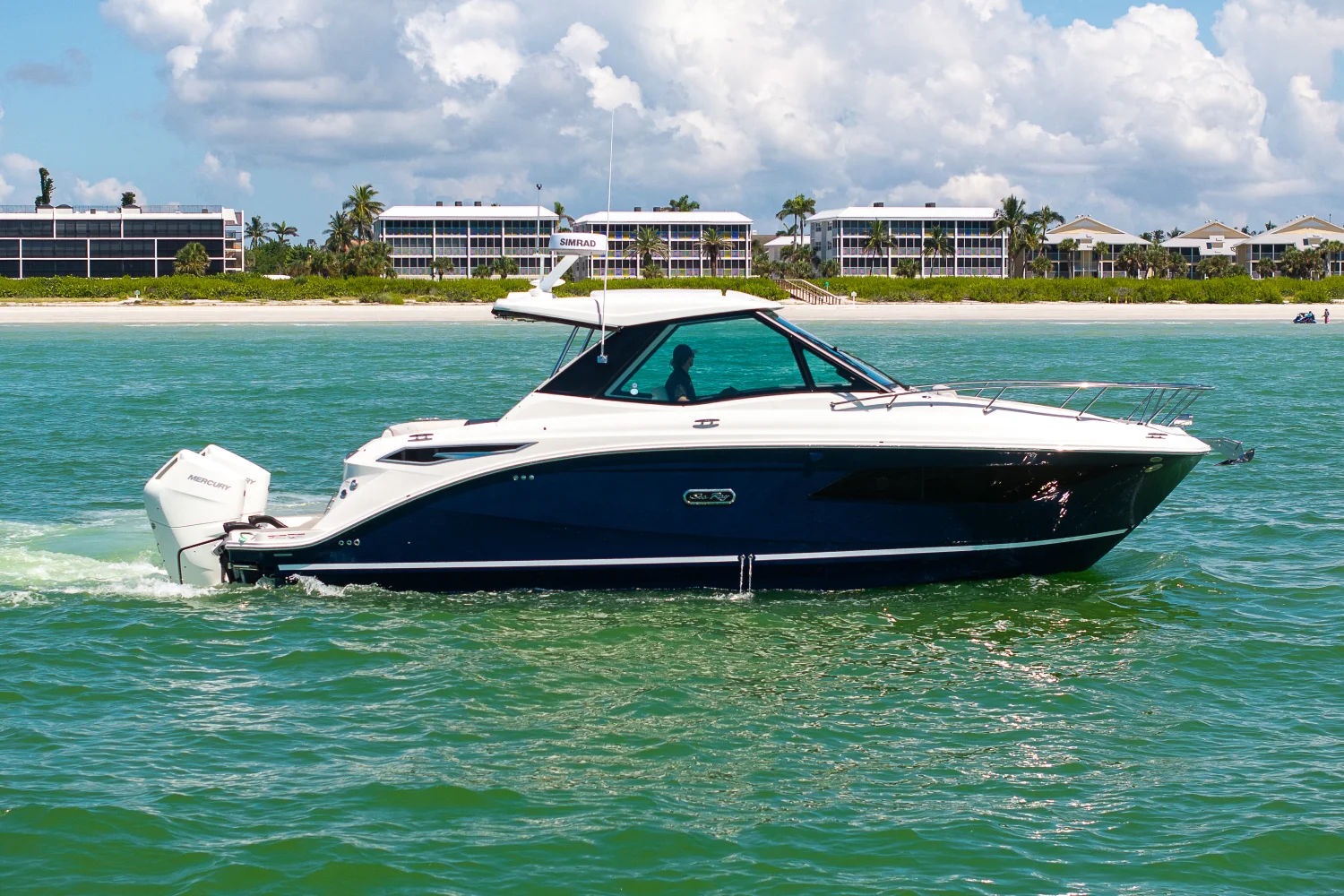2026 Sea Ray Sundancer 320 Outboard Image Thumbnail #40