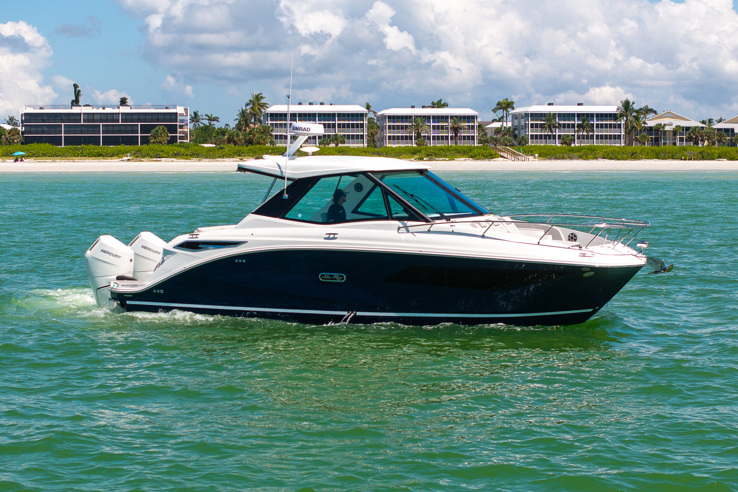 2026 Sea Ray Sundancer 320 Outboard Image Thumbnail #39