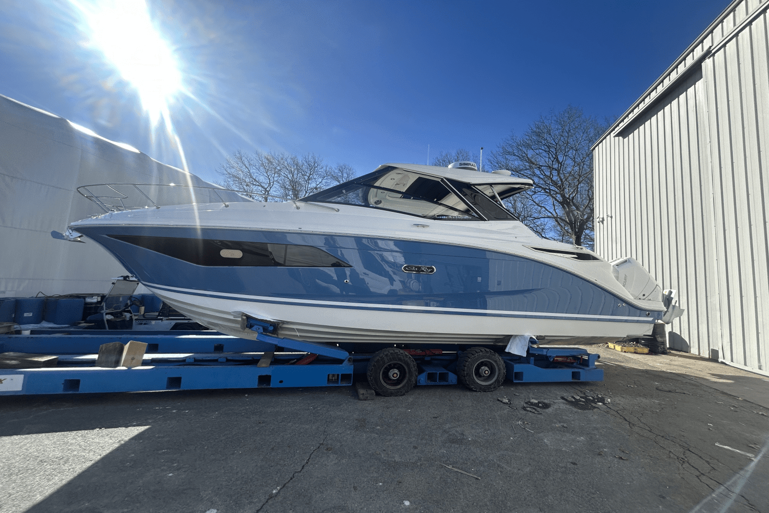 2025 Sea Ray Sundancer 320 Outboard