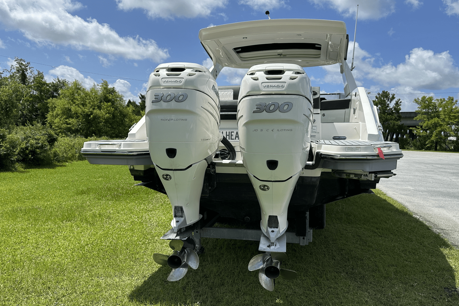 2017 Sea Ray 310 SLX OB Image Thumbnail #4