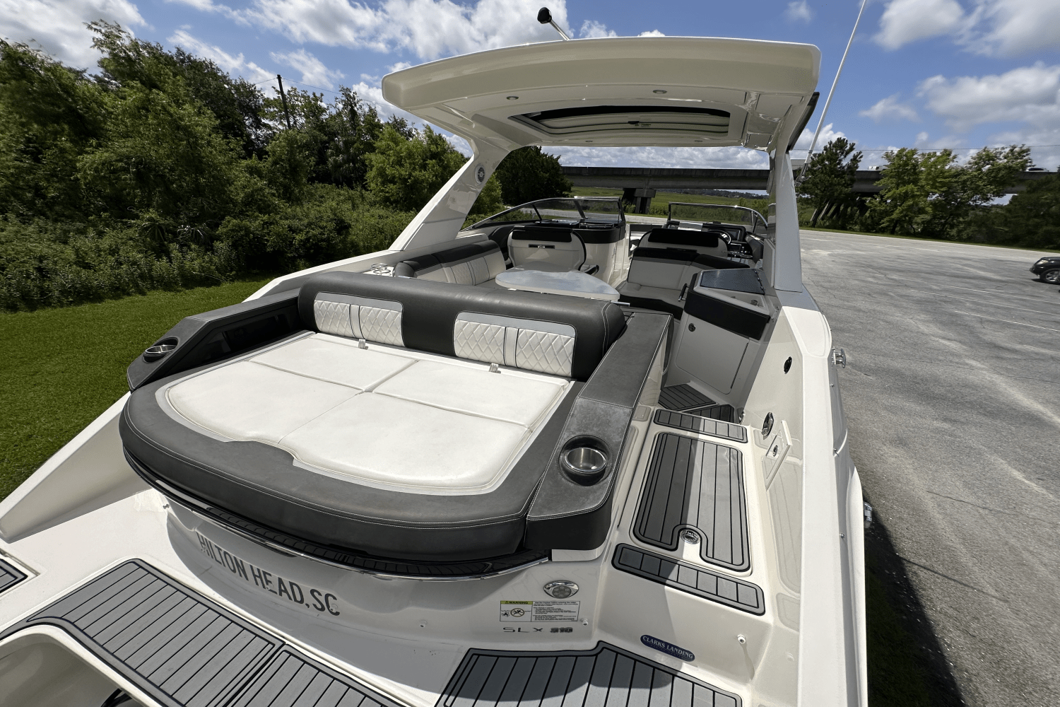2017 Sea Ray 310 SLX OB Image Thumbnail #20