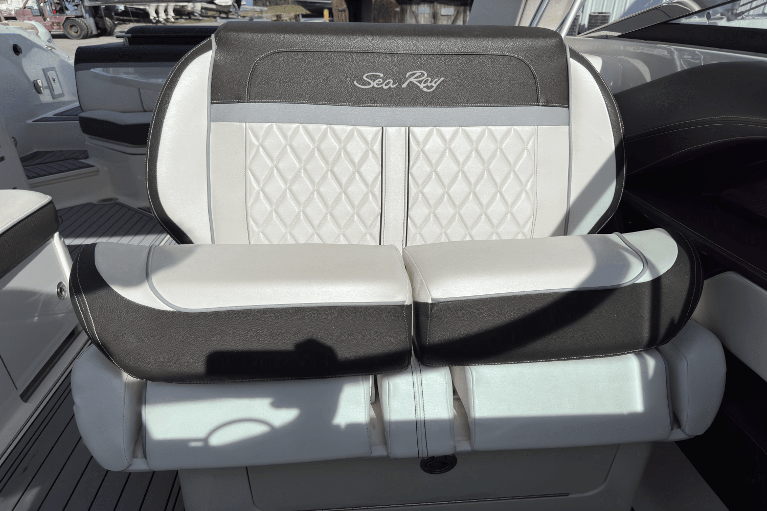 2017 Sea Ray 310 SLX OB Image Thumbnail #10