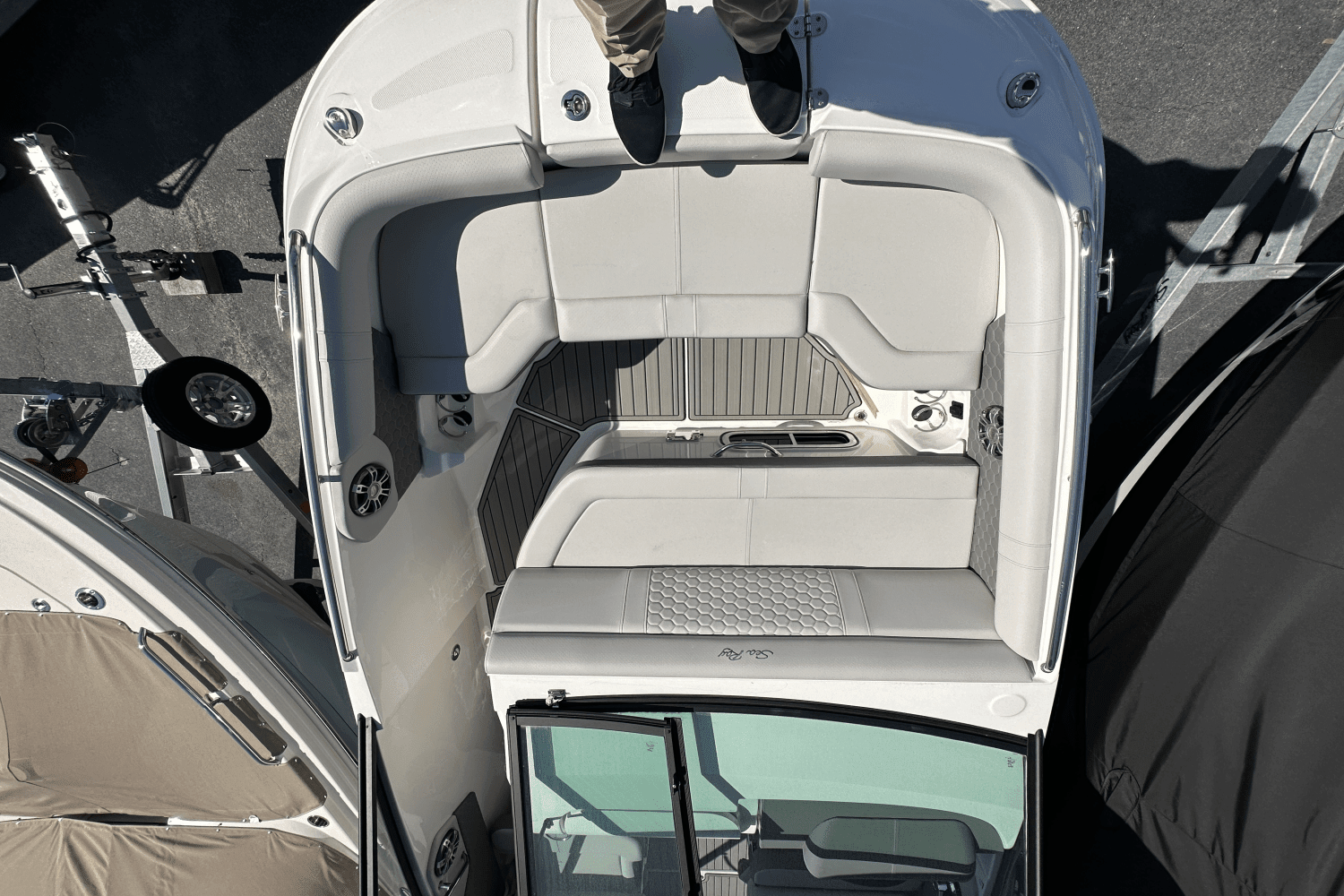 2017 Sea Ray 310 SLX OB Image Thumbnail #15