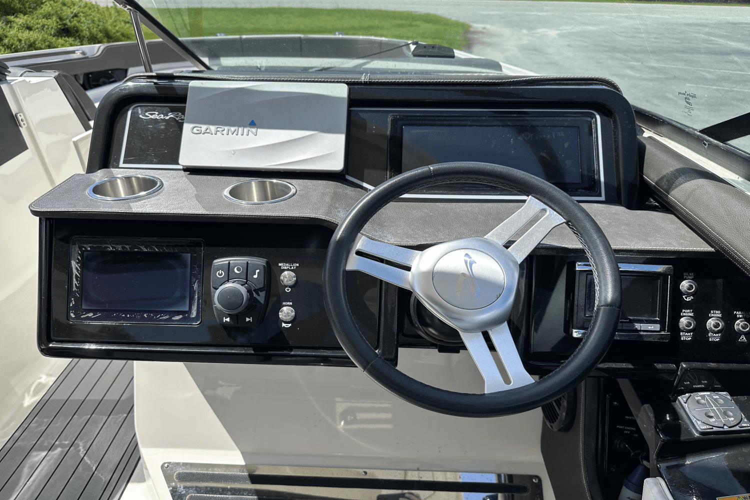 2017 Sea Ray 310 SLX OB Image Thumbnail #5