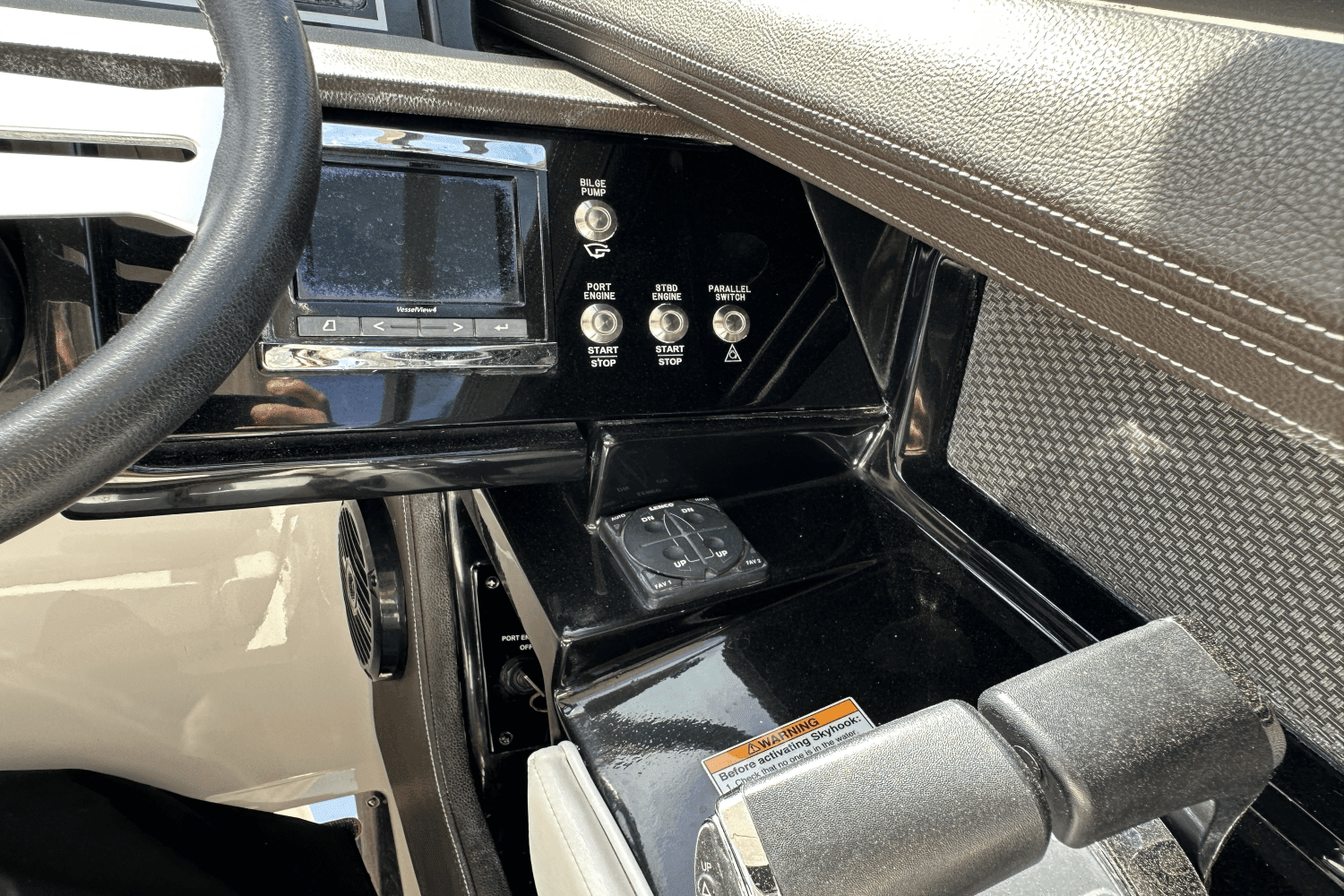 2017 Sea Ray 310 SLX OB Image Thumbnail #13