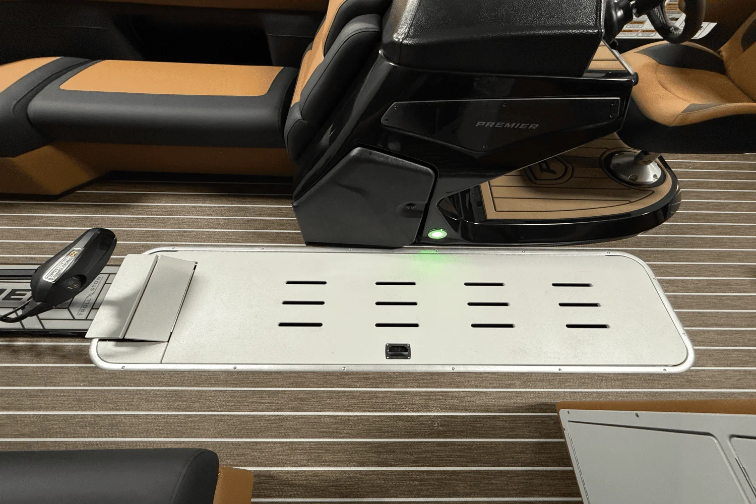 2025 Premier 230 Sunsation Image Thumbnail #40