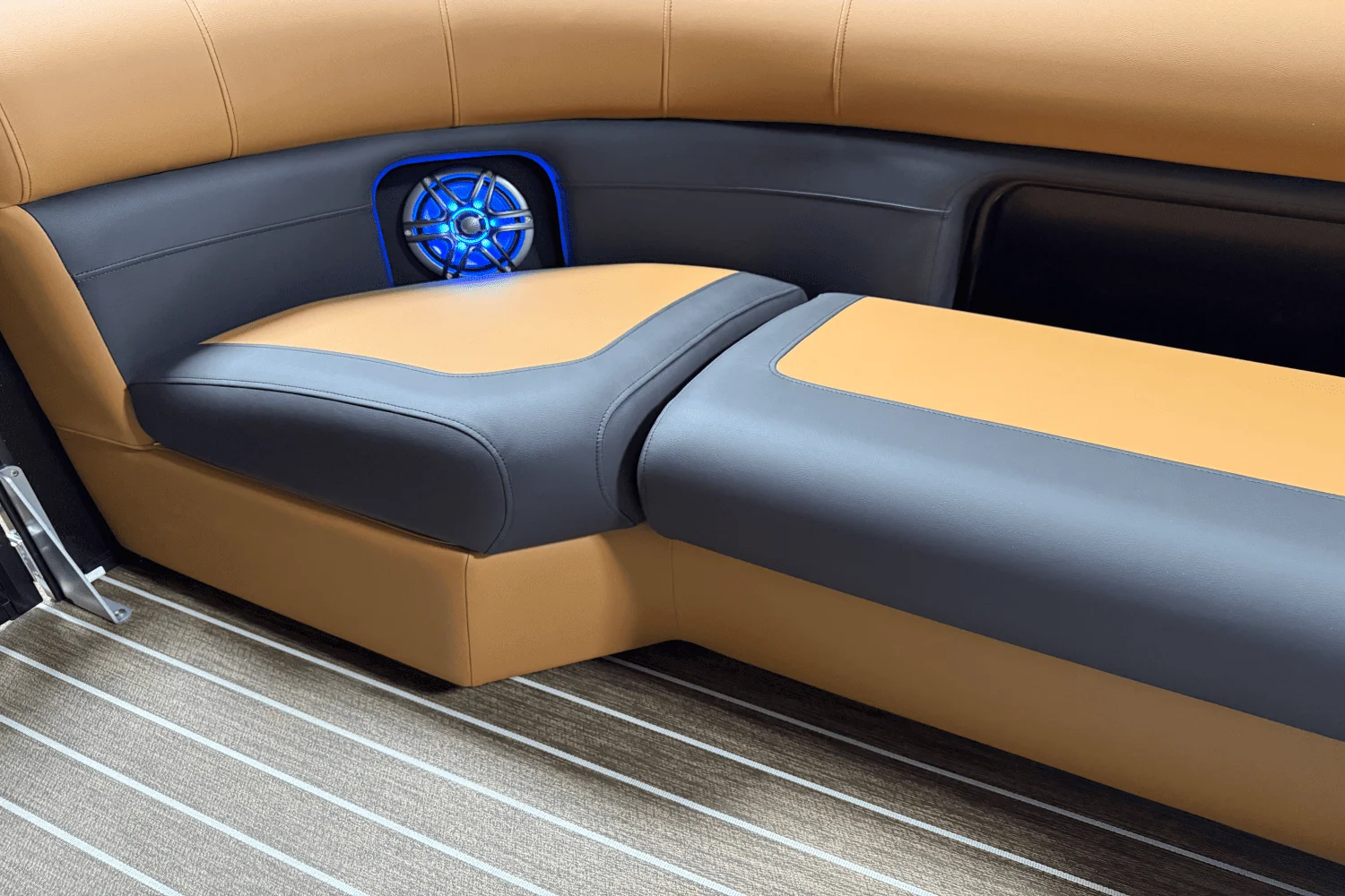 2025 Premier 230 Sunsation Image Thumbnail #23