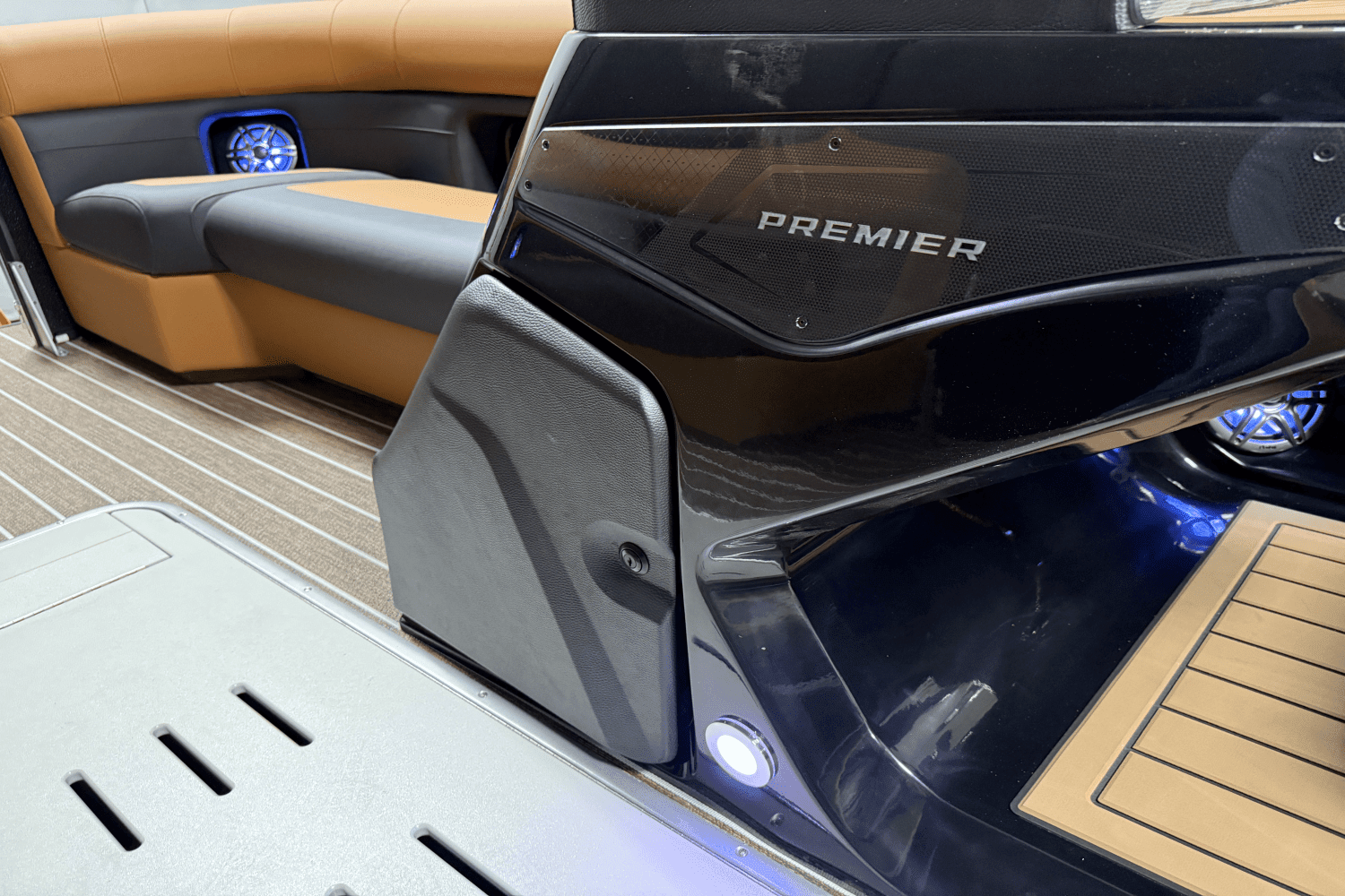 2025 Premier 230 Sunsation Image Thumbnail #49