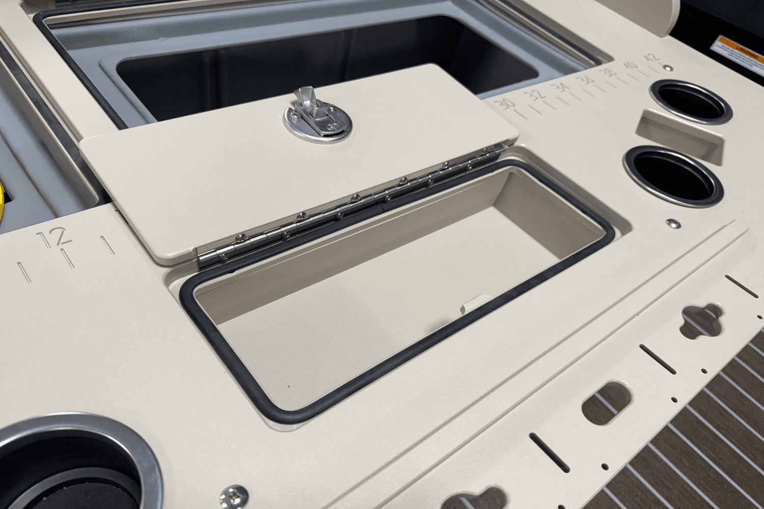 2025 Premier 230 Sunsation Image Thumbnail #73