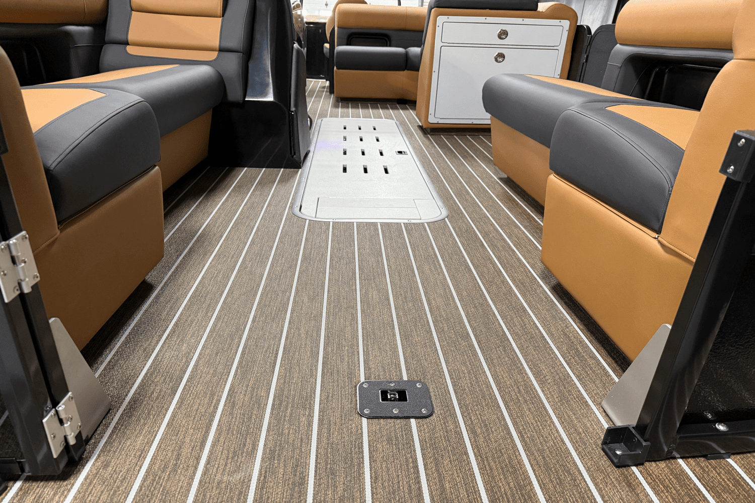 2025 Premier 230 Sunsation Image Thumbnail #36