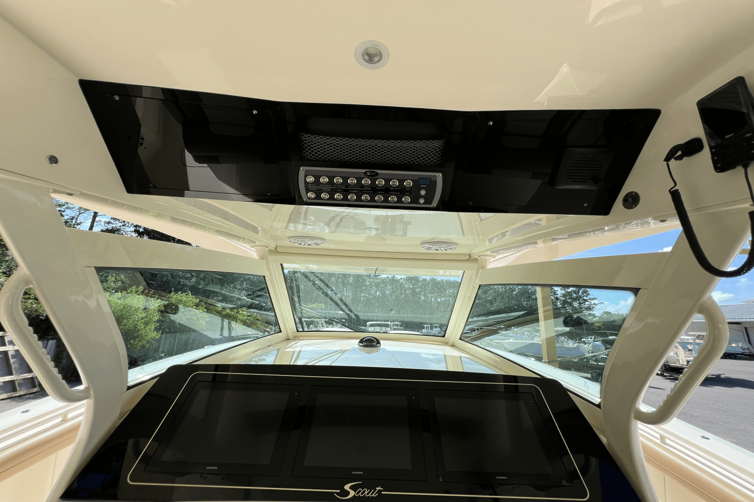 2016 Scout 420 LXF Image Thumbnail #11