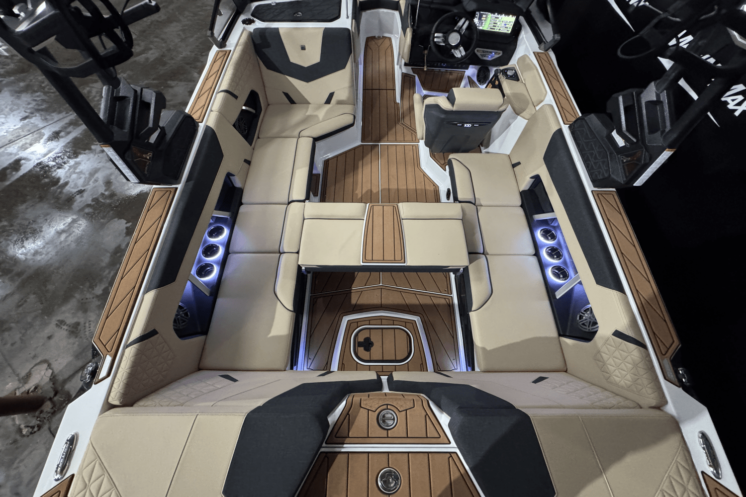 2025 Nautique Super Air Nautique GS22 Image Thumbnail #11