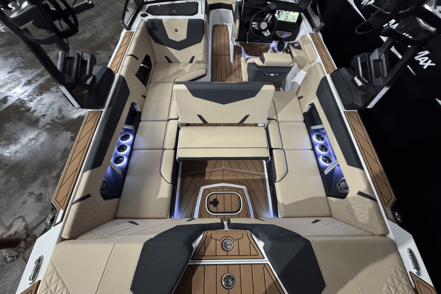 2025 Nautique Super Air Nautique GS22 Image Thumbnail #12