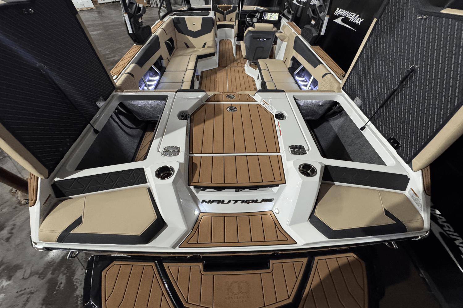 2025 Nautique Super Air Nautique GS22 Image Thumbnail #8