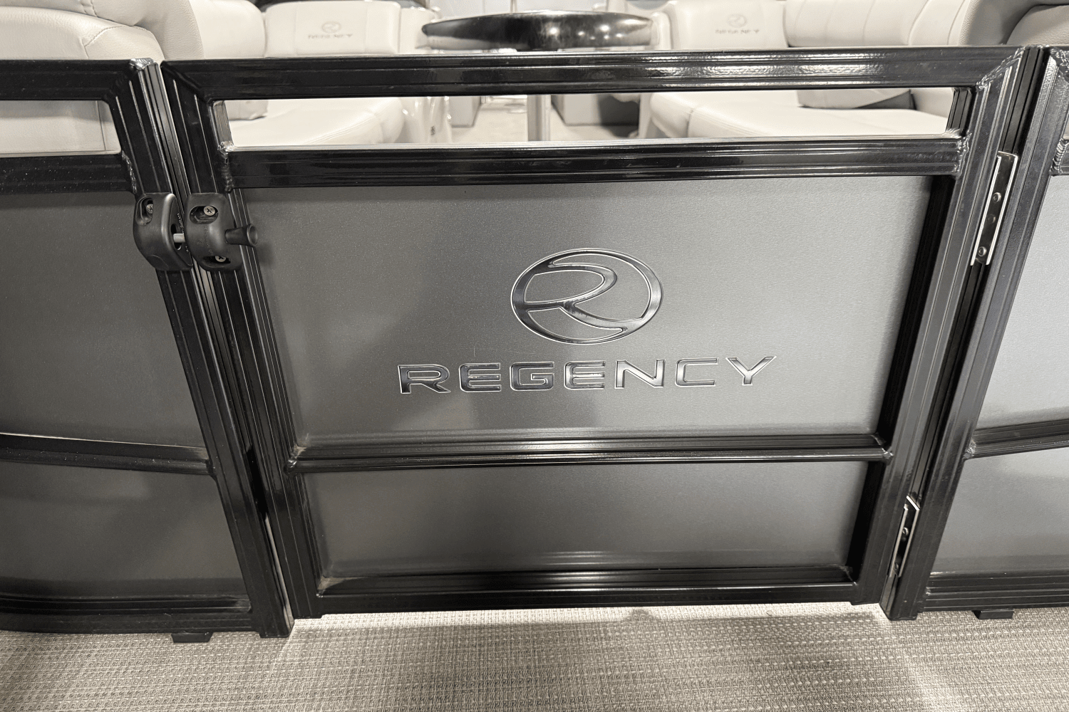 2018 Regency 254 LE Image Thumbnail #24