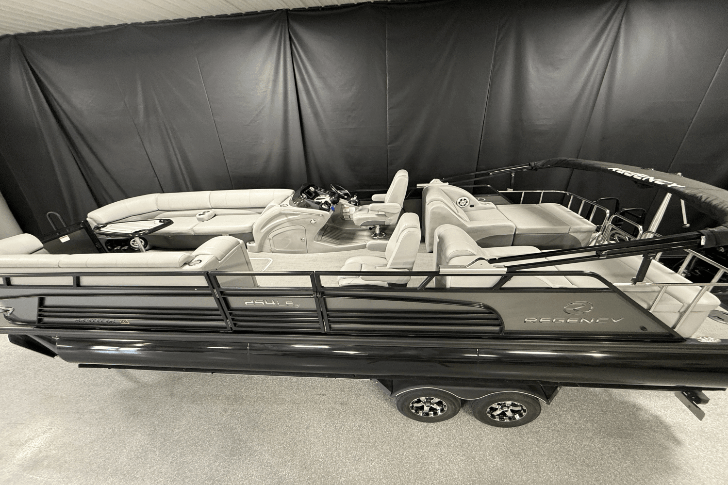 2018 Regency 254 LE Image Thumbnail #1