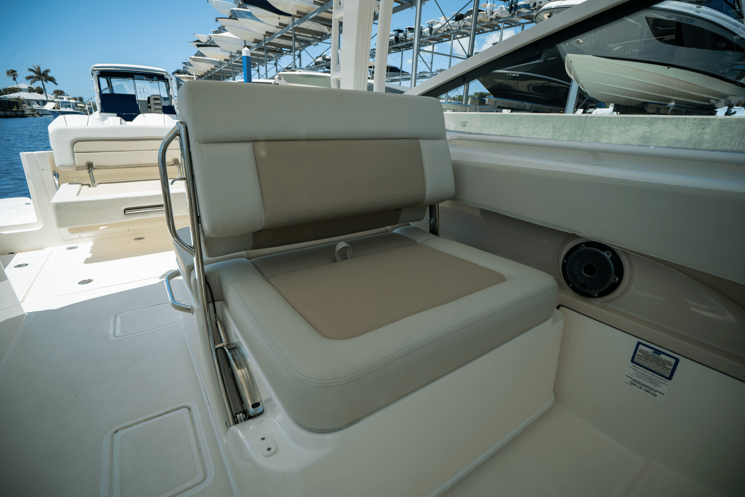 2025 Boston Whaler 280 Vantage Image Thumbnail #12