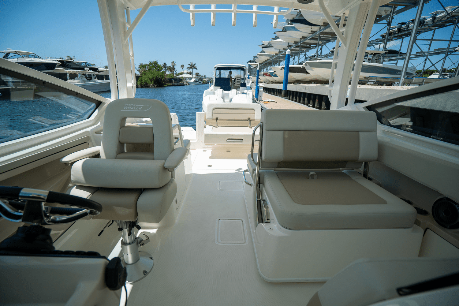 2025 Boston Whaler 280 Vantage Image Thumbnail #16