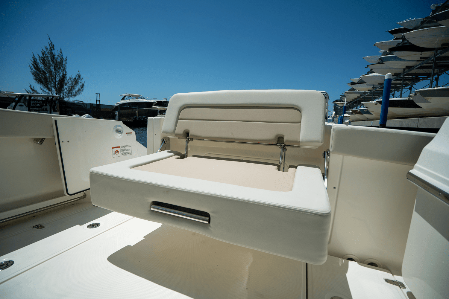2025 Boston Whaler 280 Vantage Image Thumbnail #7