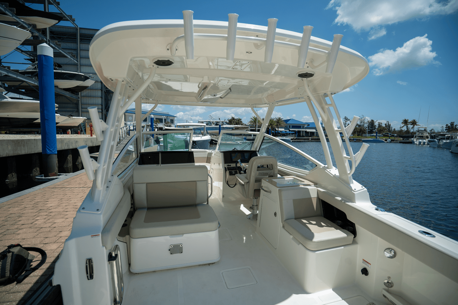 2025 Boston Whaler 280 Vantage Image Thumbnail #6