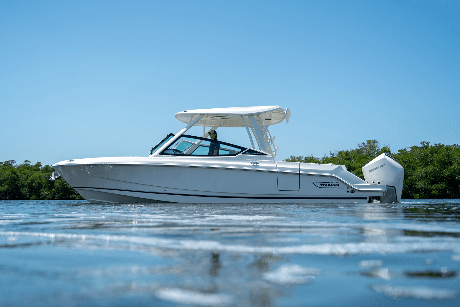 2025 Boston Whaler 280 Vantage Image Thumbnail #21
