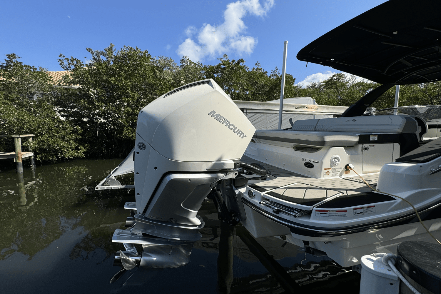 2024 Sea Ray 280 SLX OUTBOARD Image Thumbnail #8