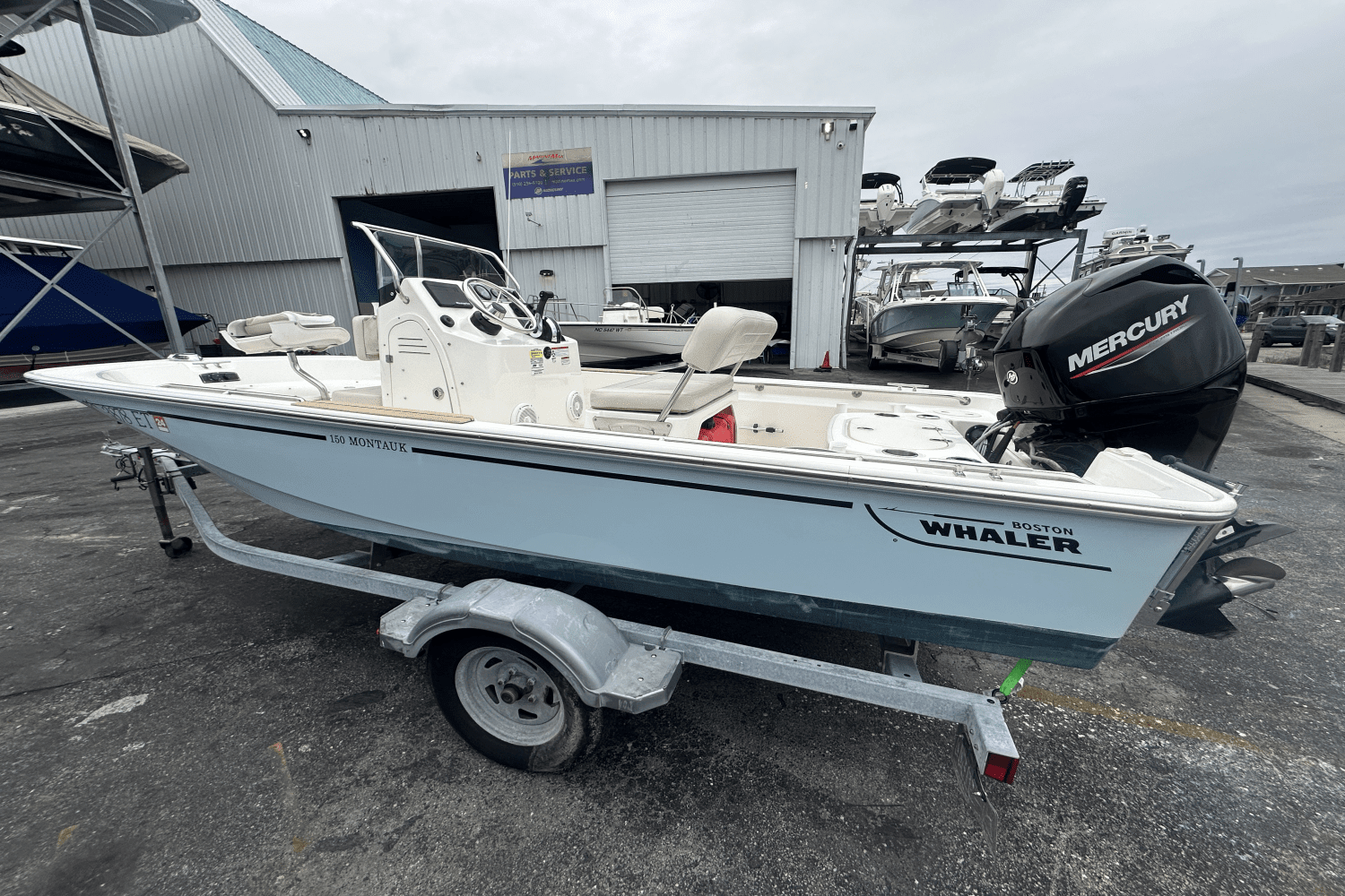 2021 Boston Whaler 150 MONTAUK Image Thumbnail #1