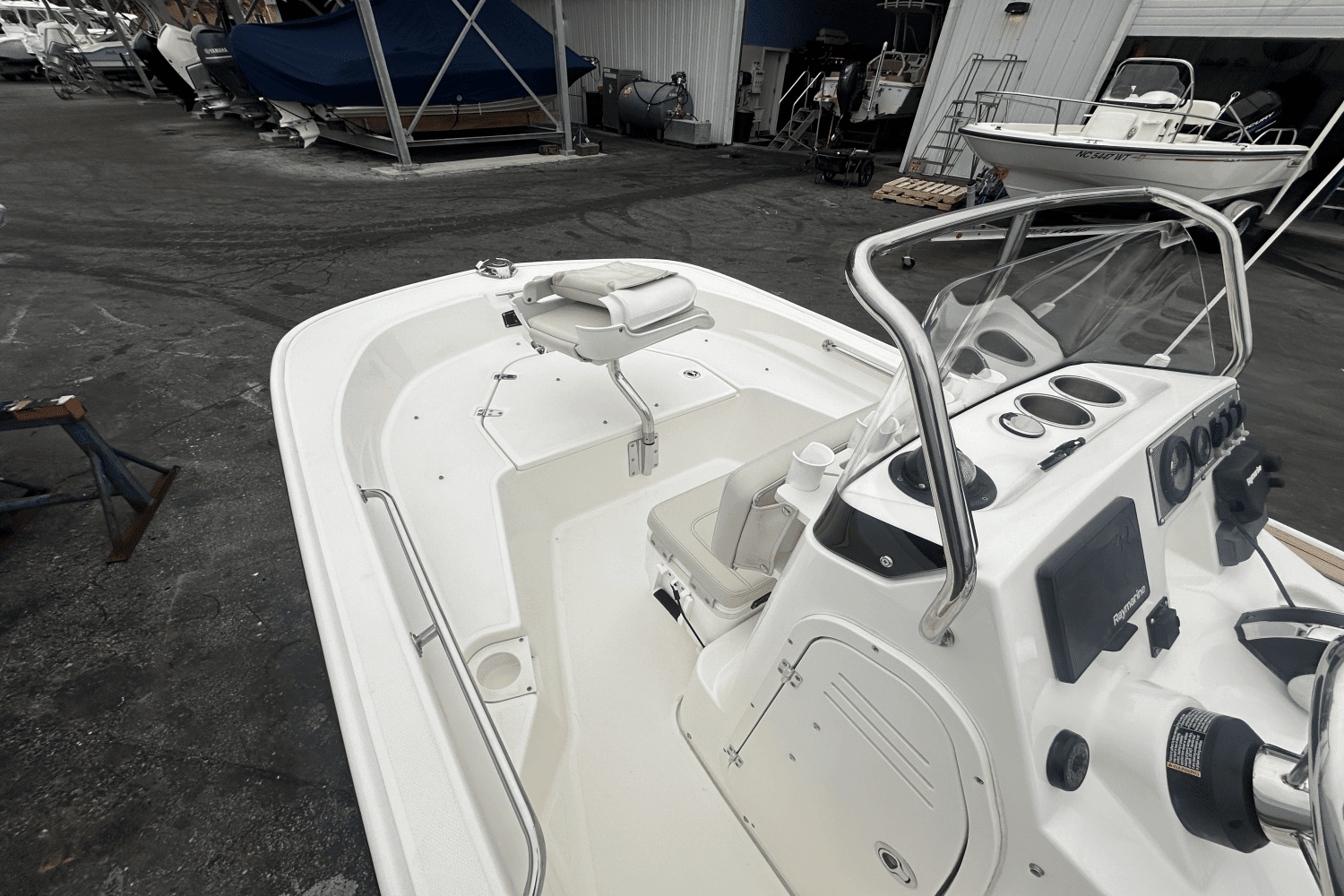 2021 Boston Whaler 150 MONTAUK Image Thumbnail #15