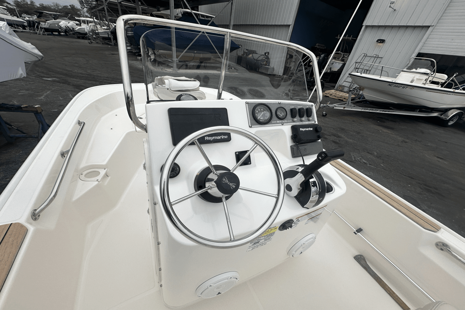 2021 Boston Whaler 150 MONTAUK Image Thumbnail #12