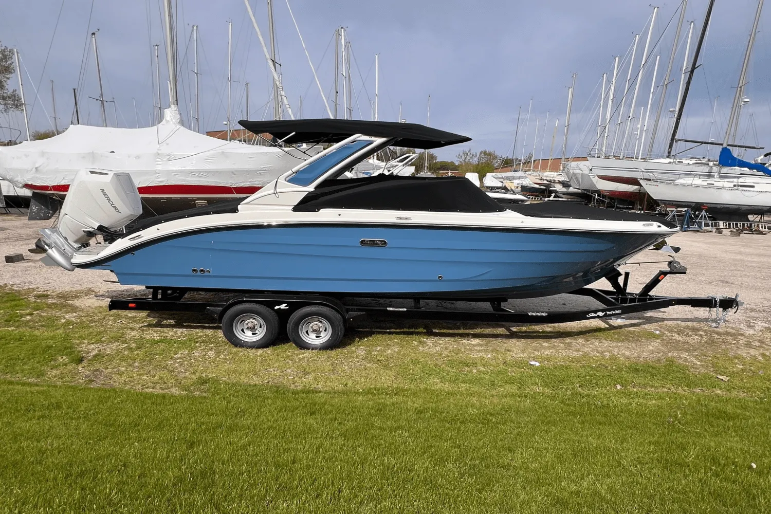 2025 Sea Ray SDX 270 Outboard Image Thumbnail #0