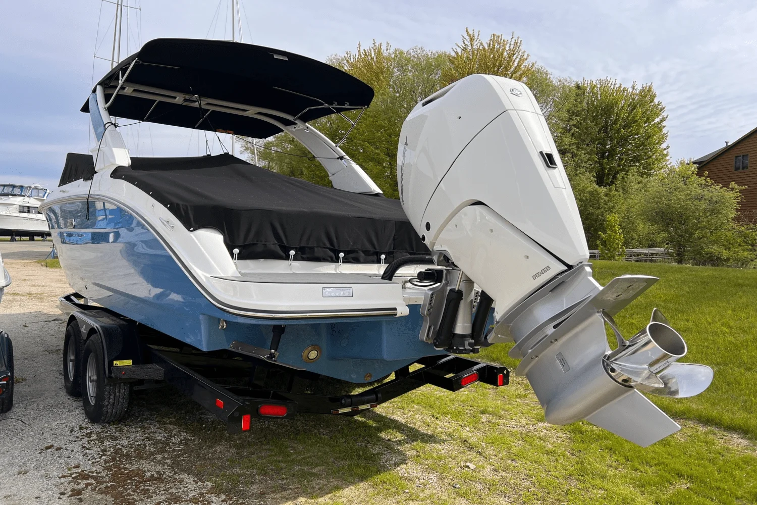 2025 Sea Ray SDX 270 Outboard Image Thumbnail #30