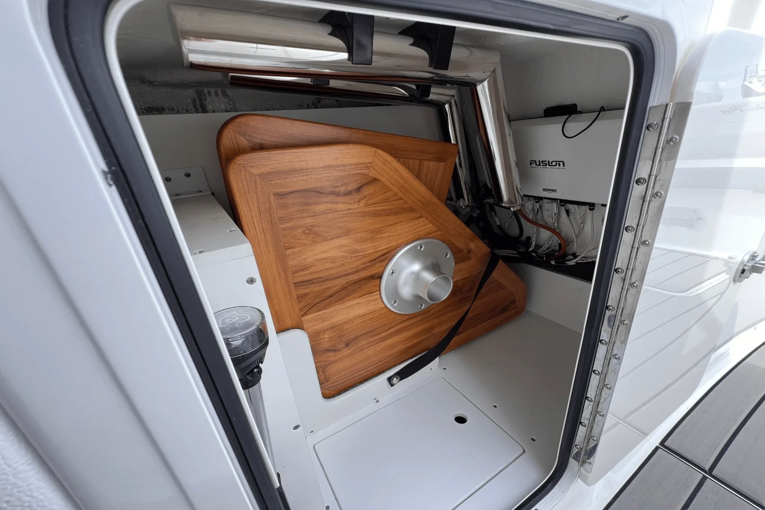 2025 Sea Ray SDX 270 Outboard Image Thumbnail #27