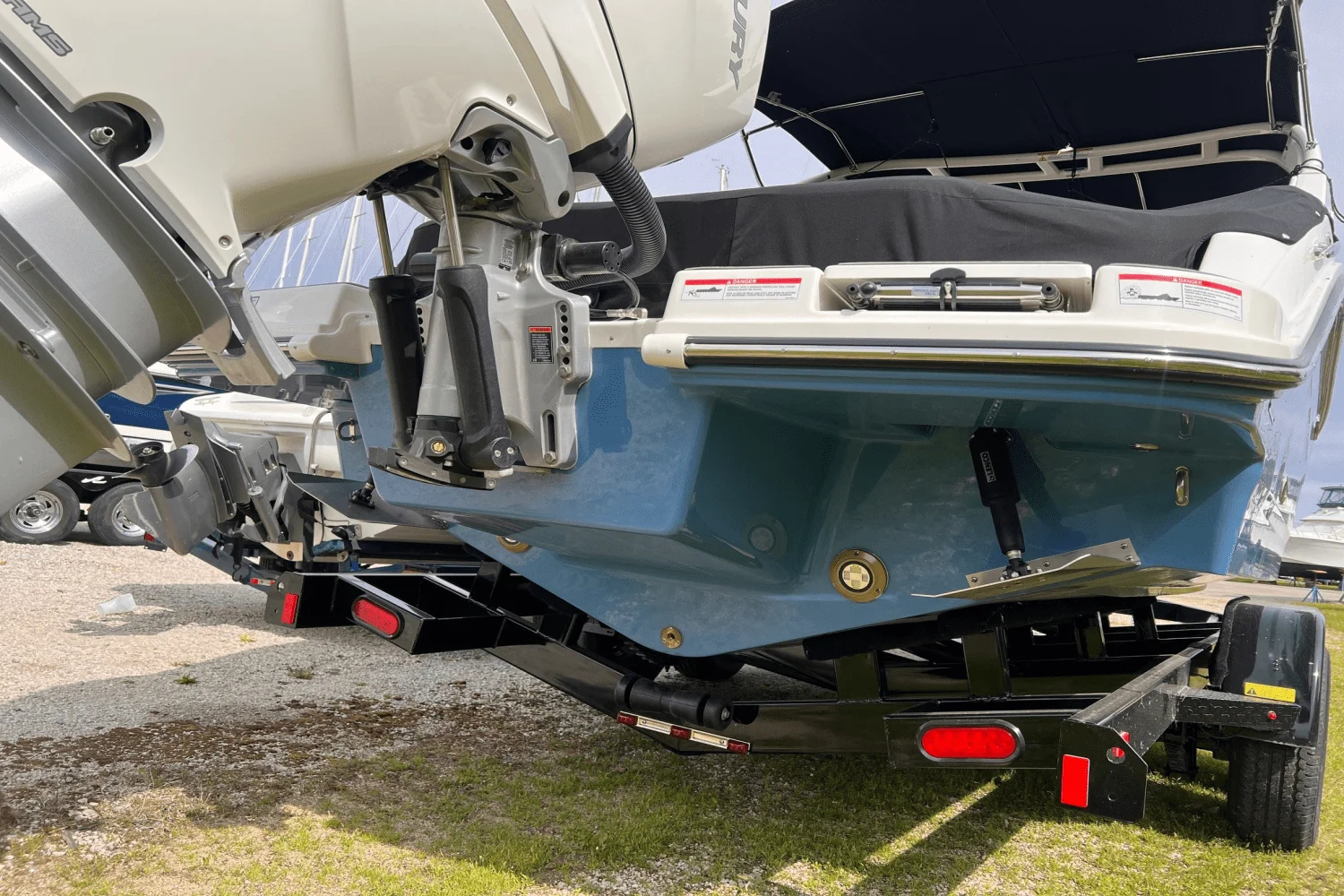2025 Sea Ray SDX 270 Outboard Image Thumbnail #31