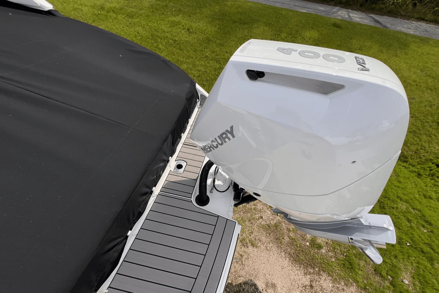 2025 Sea Ray SDX 270 Outboard Image Thumbnail #29