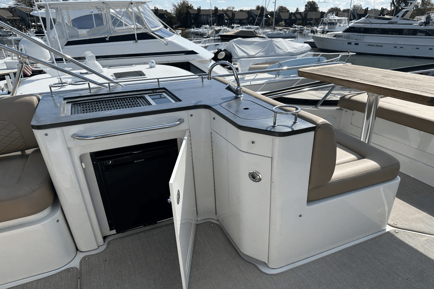 2017 Sea Ray
                                                             510 FLY Image Thumbnail #17