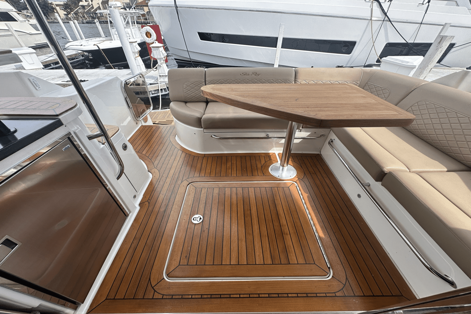 2017 Sea Ray
                                                             510 FLY Image Thumbnail #12