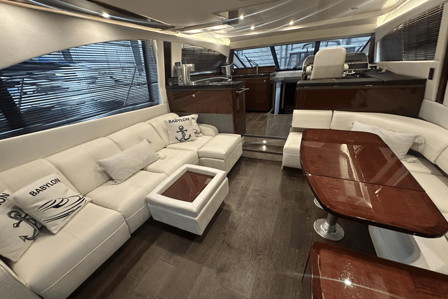 2017 Sea Ray
                                                             510 FLY Image Thumbnail #28