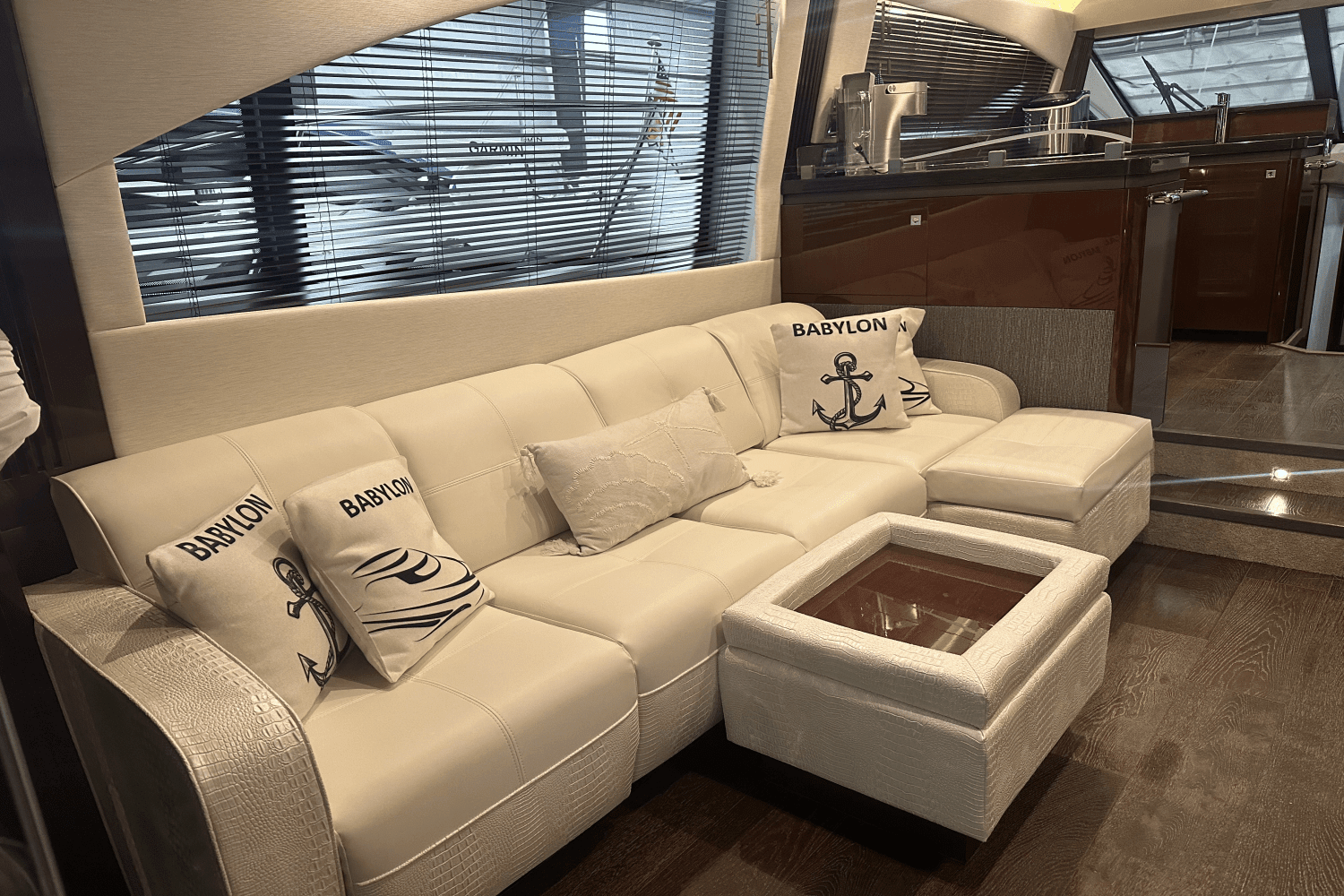 2017 Sea Ray
                                                             510 FLY Image Thumbnail #27