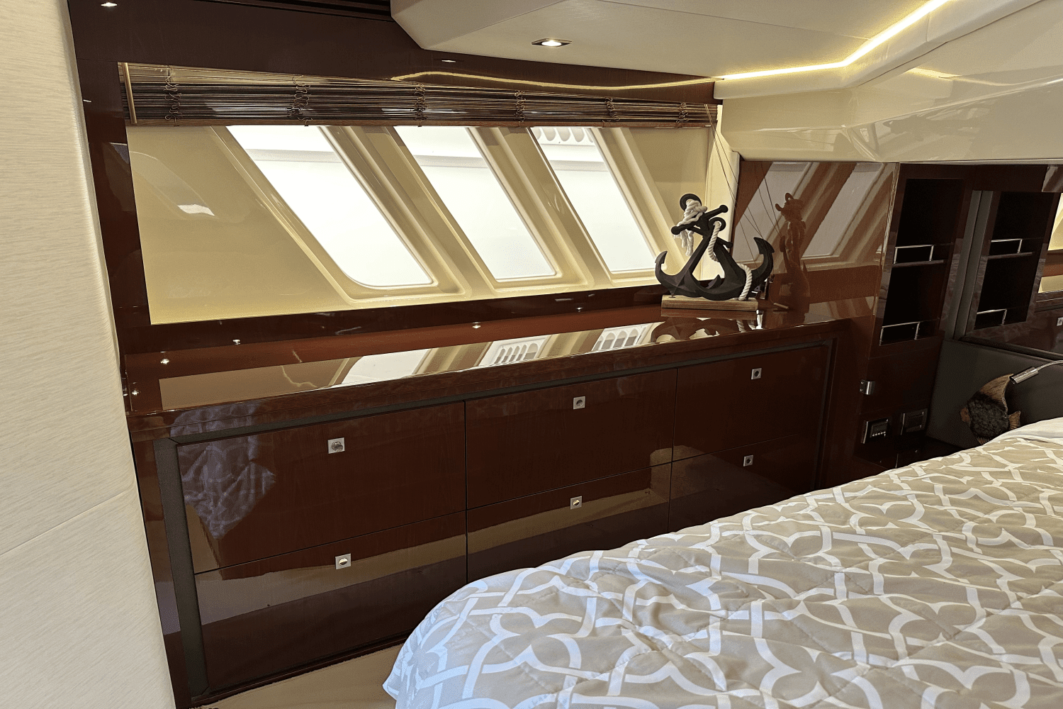 2017 Sea Ray
                                                             510 FLY Image Thumbnail #39