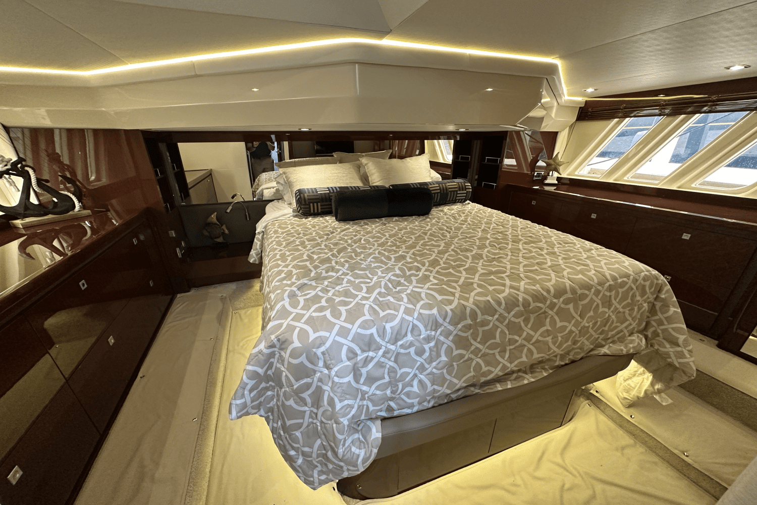 2017 Sea Ray
                                                             510 FLY Image Thumbnail #37