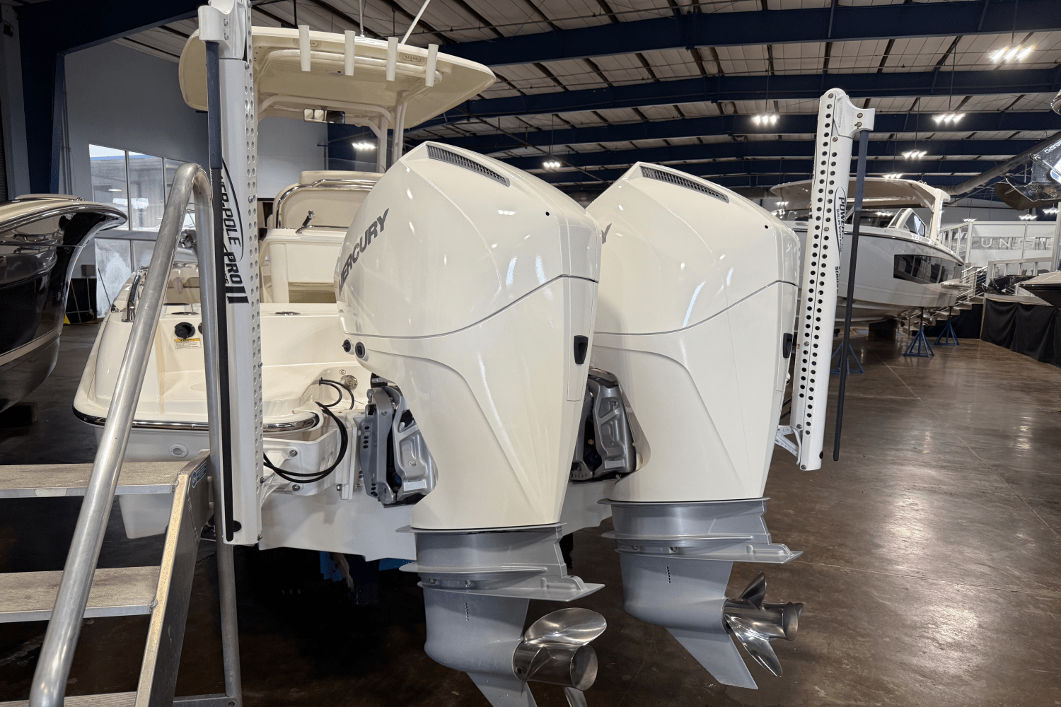 2019 Boston Whaler 270 Dauntless Image Thumbnail #2