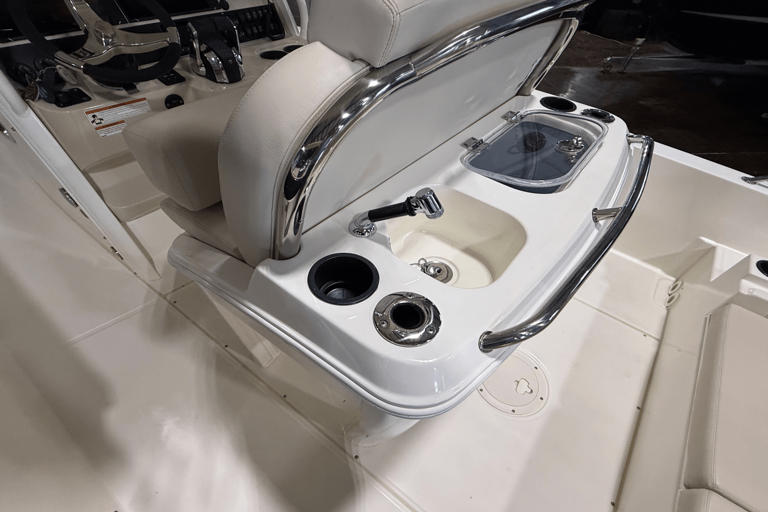 2019 Boston Whaler 270 Dauntless Image Thumbnail #20
