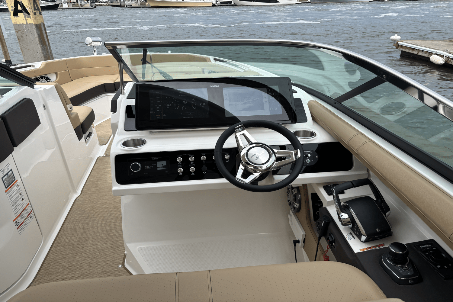 2025 Sea Ray SLX 310 Outboard Image Thumbnail #17