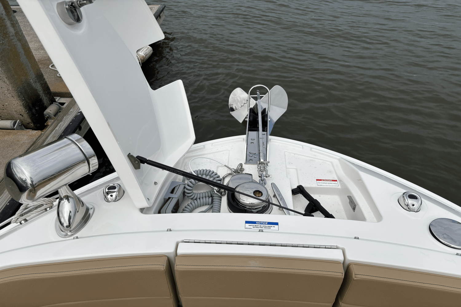 2025 Sea Ray SLX 310 Outboard Image Thumbnail #24