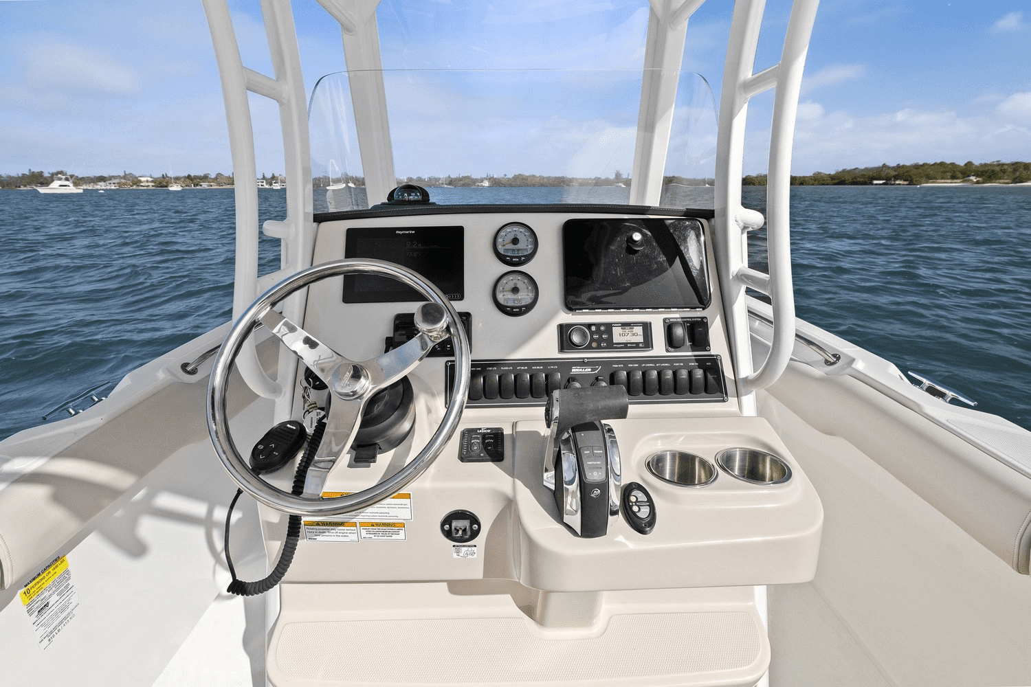 2021 Boston Whaler 230 OUTRAGE Image Thumbnail #19