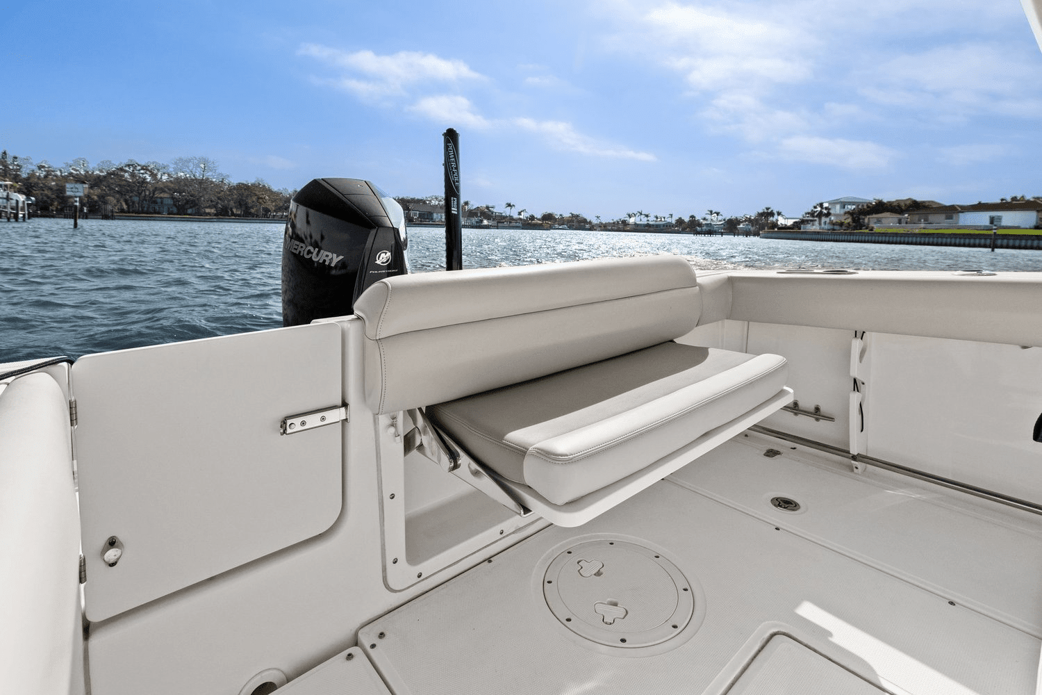 2021 Boston Whaler 230 OUTRAGE Image Thumbnail #22