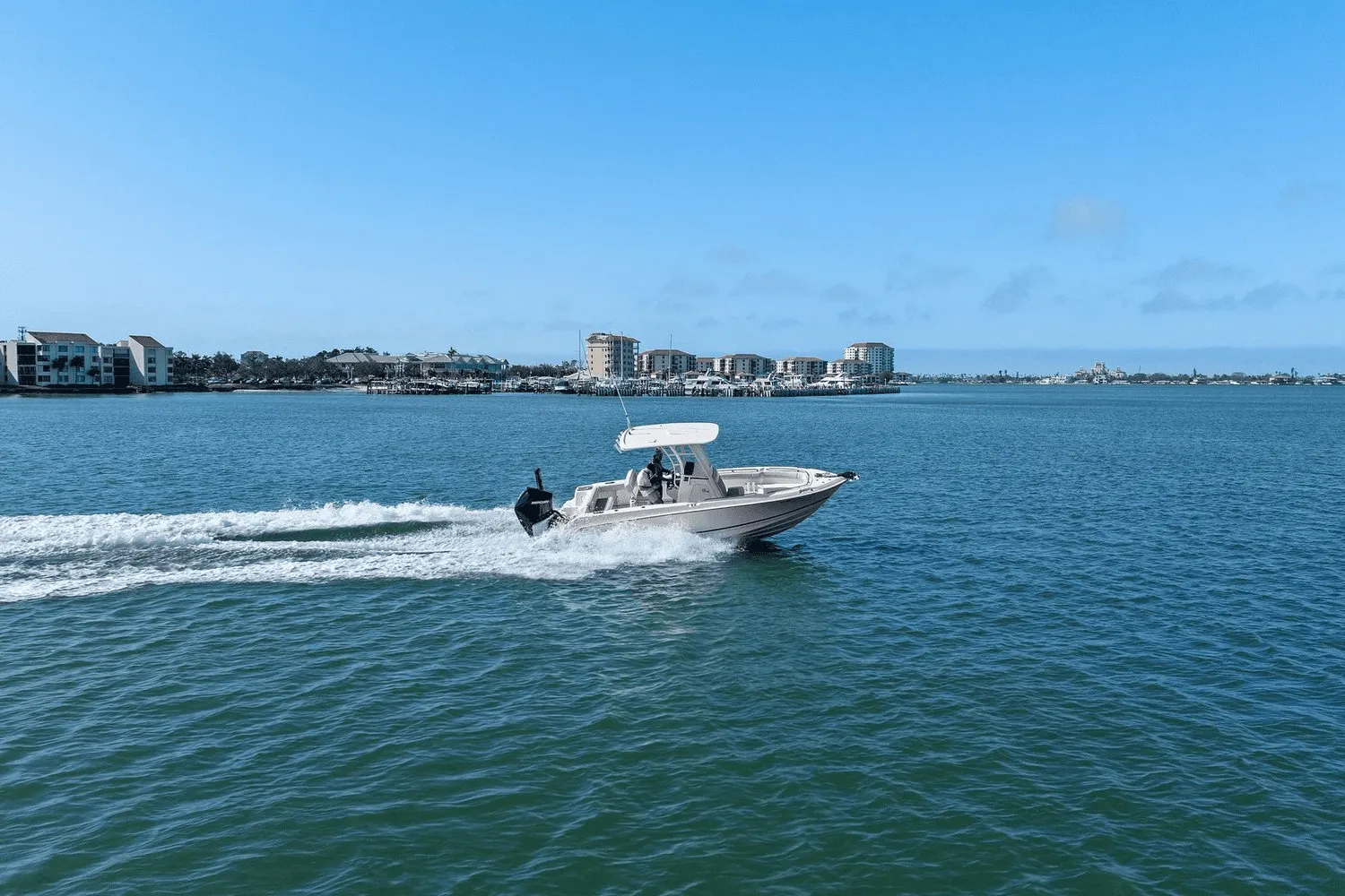 2021 Boston Whaler 230 OUTRAGE Image Thumbnail #11