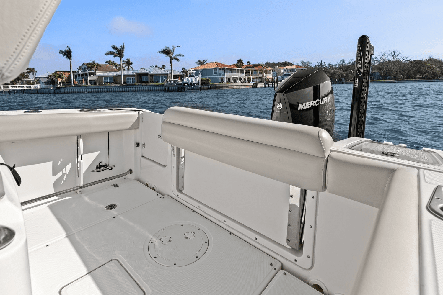 2021 Boston Whaler 230 OUTRAGE Image Thumbnail #21