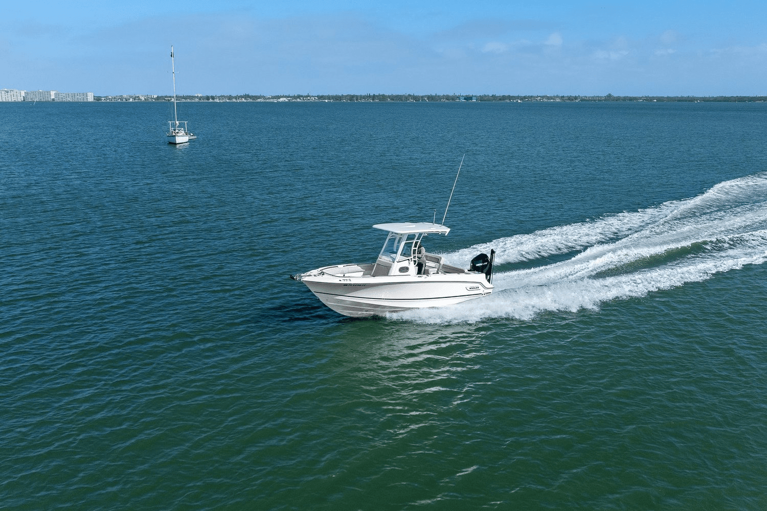 2021 Boston Whaler 230 OUTRAGE Image Thumbnail #10