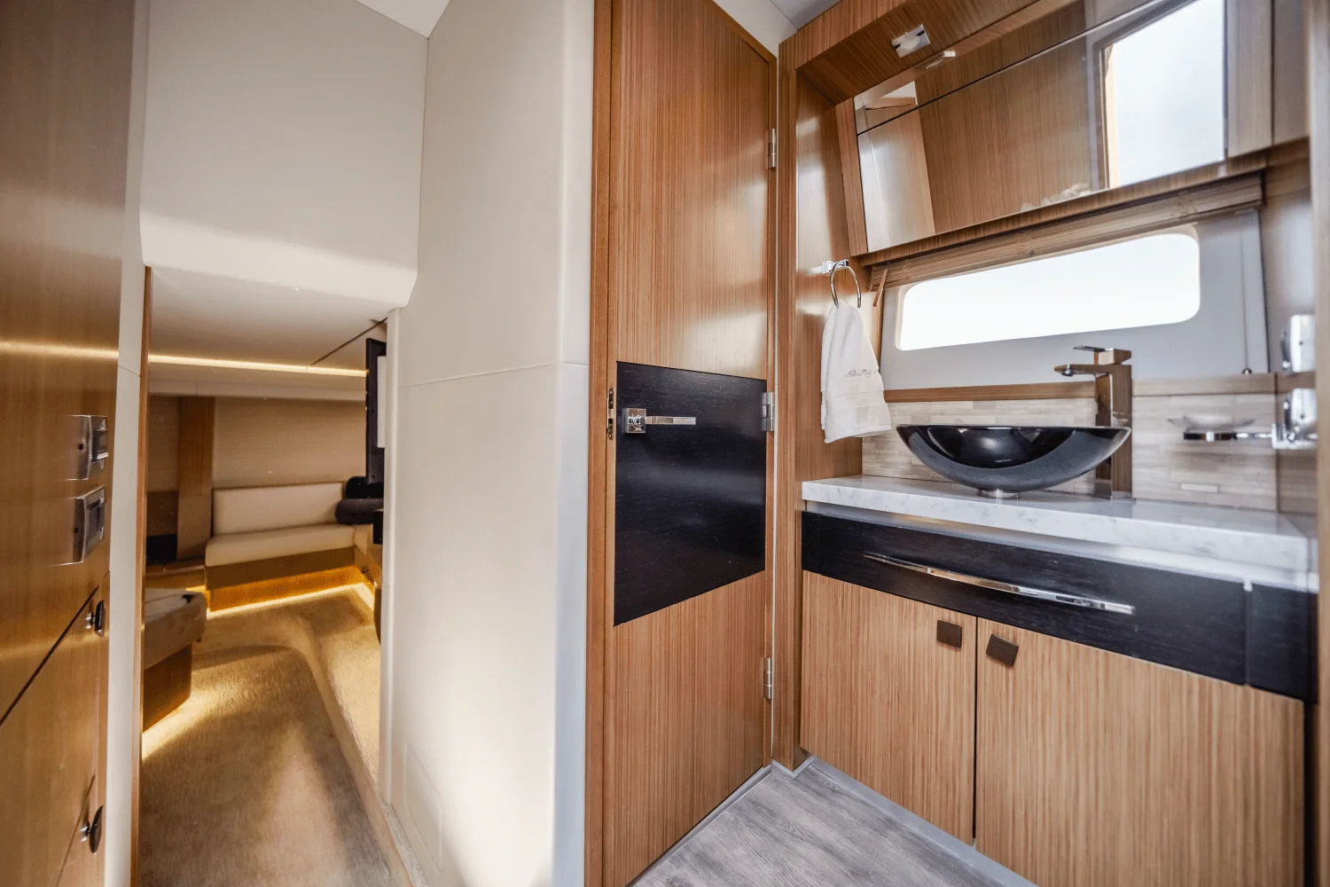 2018 Sea Ray
                                                             59 FLY Image Thumbnail #21